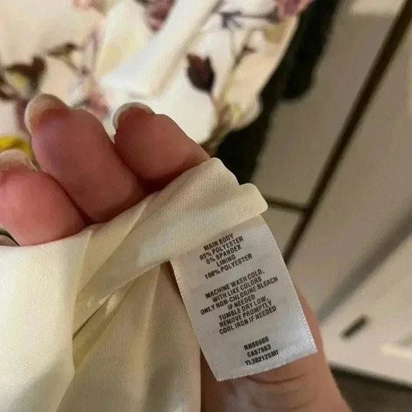 Leith Mini Floral Ruffle Dress - Picture 3 of 5